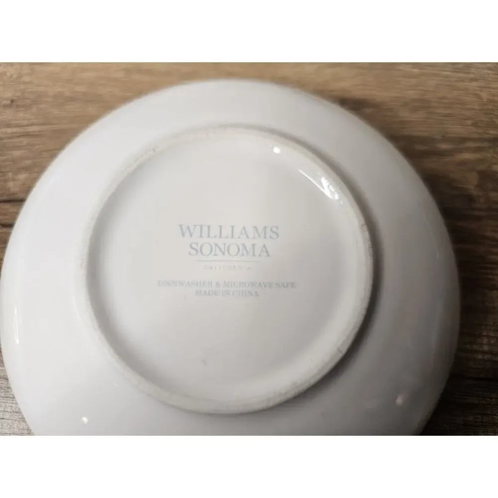 Williams Sonoma Damask Bunny Plates & Bowls | 5.5